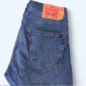 Levi's Straight Leg Men's Jeans in Classic Indigo